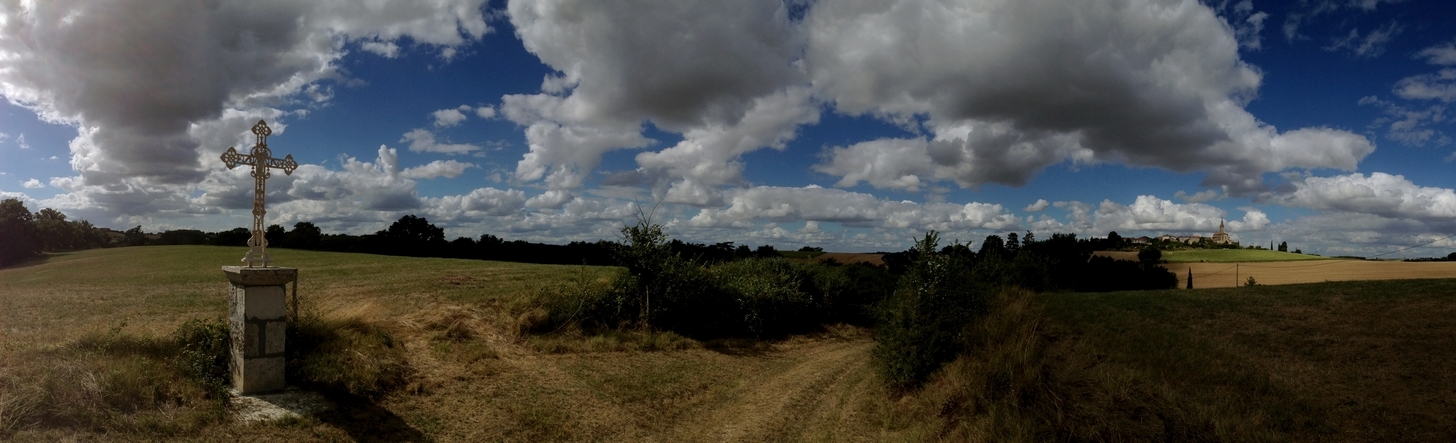 Balade sur les chemins de Saint-Jacques près de La Romieu