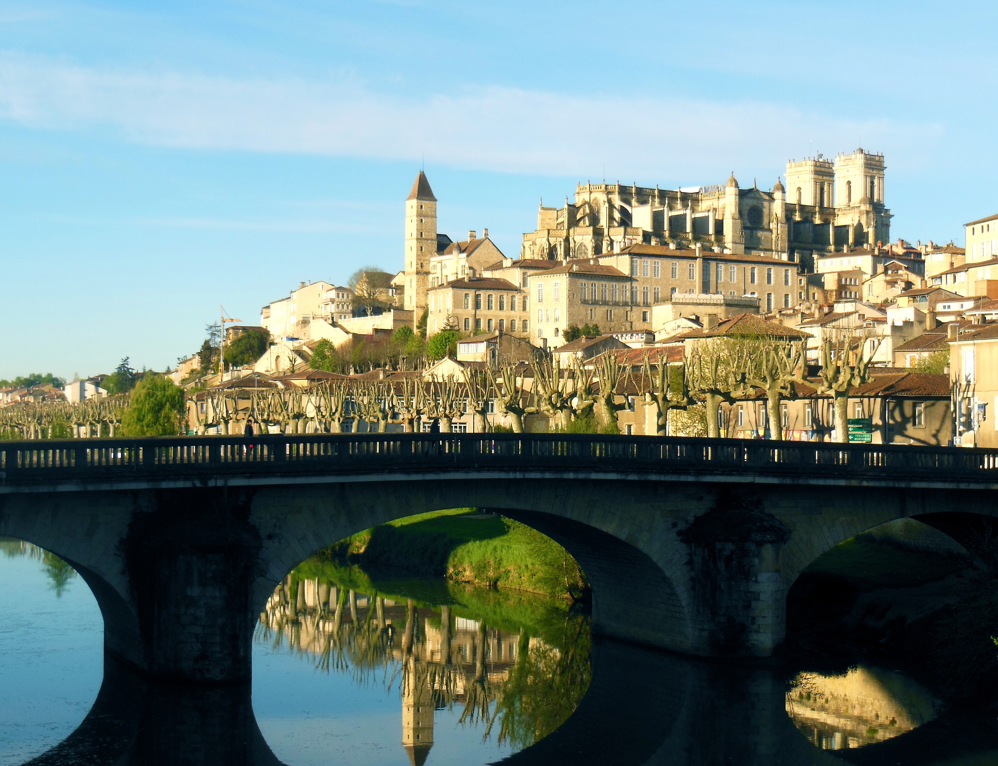 Tourisme à Auch dans le Gers, d'Artagnan et gourmandises du Sud Ouest