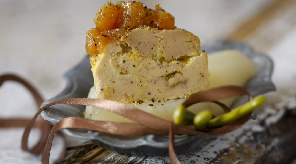 découpe d'un foie gras de canard